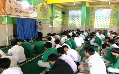 SMKN 1 Kotabaru Melaksanakan Pesantren Ramadhan