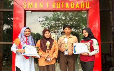 JUARA 3 BACA PUISI Di Dewan Kesenian Kotabaru