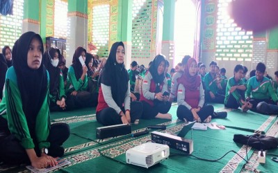 Sosialisasi Gerakan Literasi Sekolah