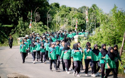 Meriah! Jalan Sehat HUT SMKN 1 Kotabaru ke-61 Disambut Antusias Warga Sekolah